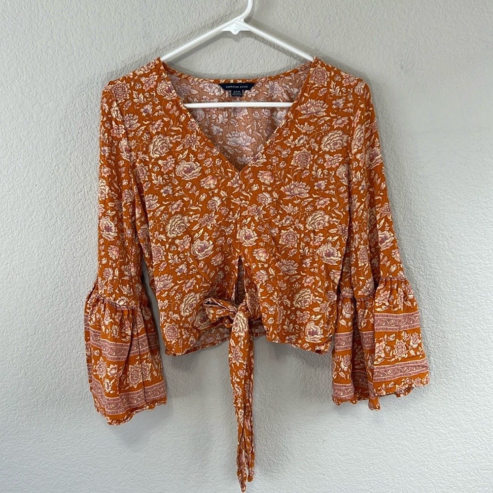 American Eagle Floral Cropped Tie Front Top Size Small